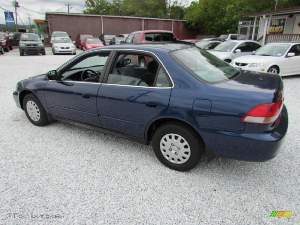 2002 Accord VP Sedan - Eternal Blue Pearl / Quartz Gray photo #8