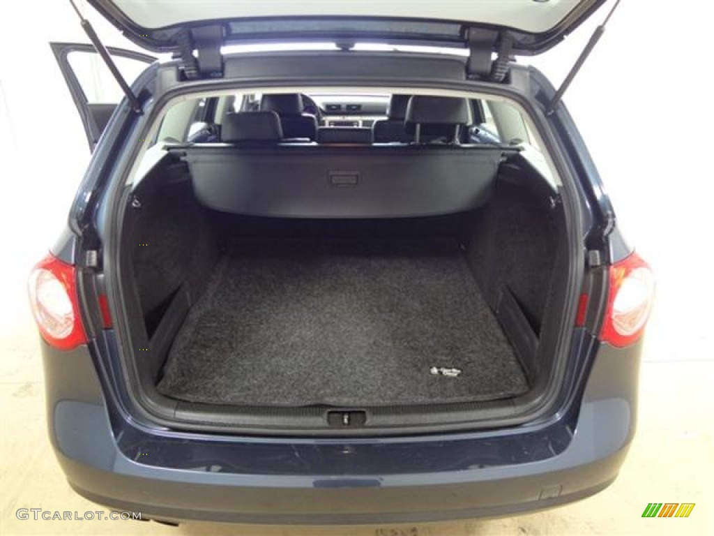 2008 Volkswagen Passat Komfort Wagon Trunk Photos