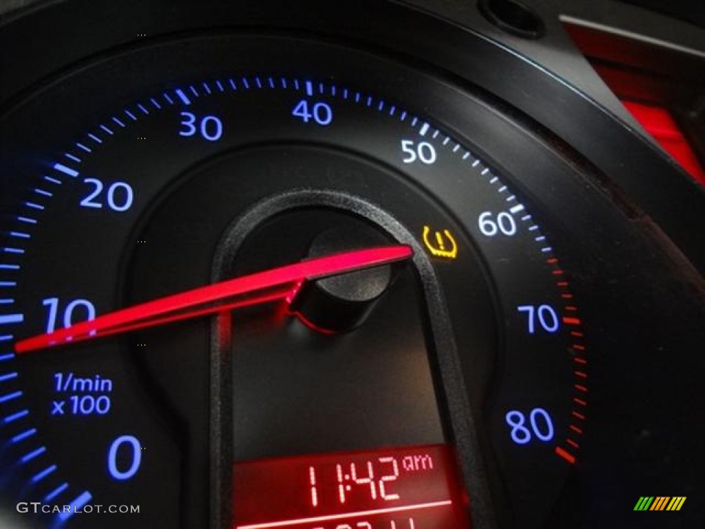 2008 Volkswagen Passat Komfort Wagon Gauges Photo #57647836