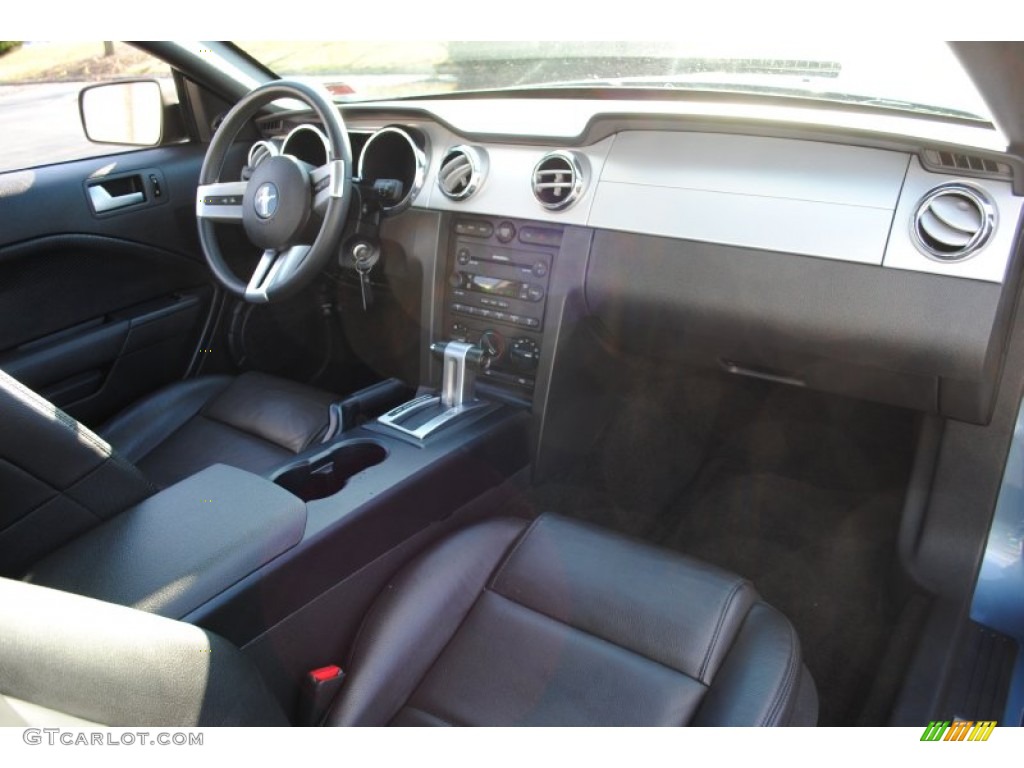 2005 Mustang V6 Premium Coupe - Windveil Blue Metallic / Dark Charcoal photo #9