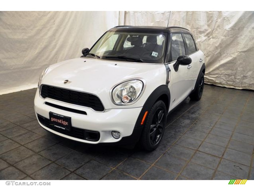 2011 Cooper S Countryman All4 AWD - Light White / Carbon Black photo #1