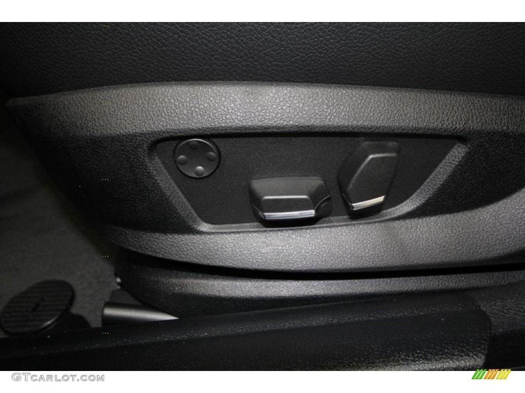 2012 5 Series 528i Sedan - Black Sapphire Metallic / Black photo #15