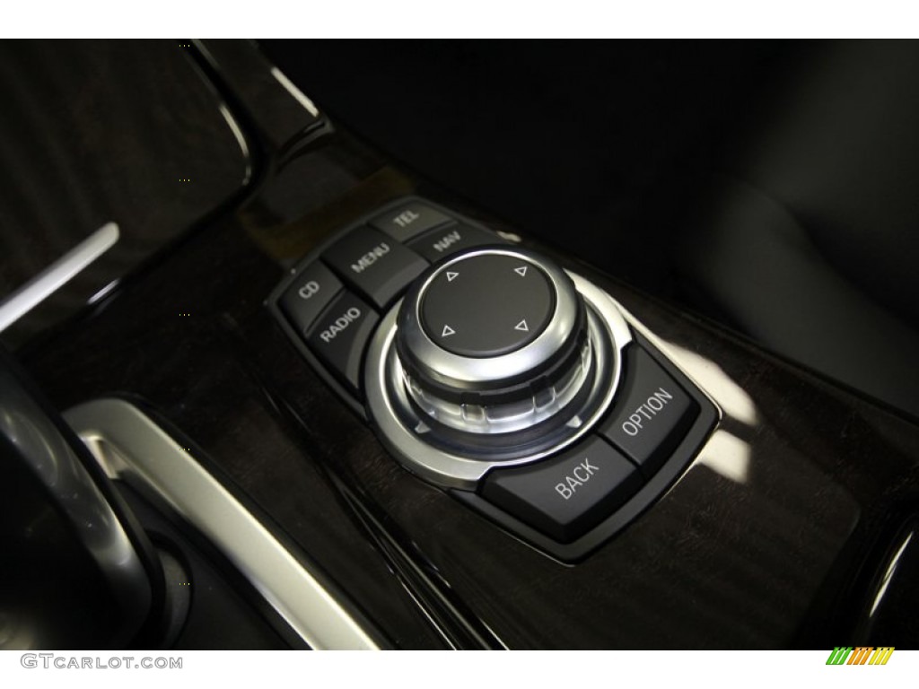 2012 5 Series 528i Sedan - Black Sapphire Metallic / Black photo #19