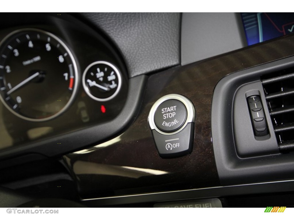 2012 5 Series 528i Sedan - Black Sapphire Metallic / Black photo #21