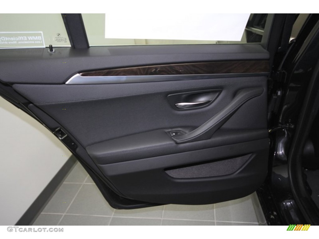 2012 5 Series 528i Sedan - Black Sapphire Metallic / Black photo #25