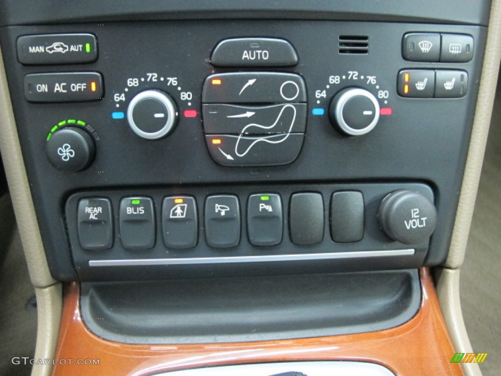 2009 Volvo XC90 V8 AWD Controls Photo #57656586