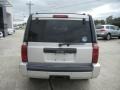 2006 Bright Silver Metallic Jeep Commander   photo #3