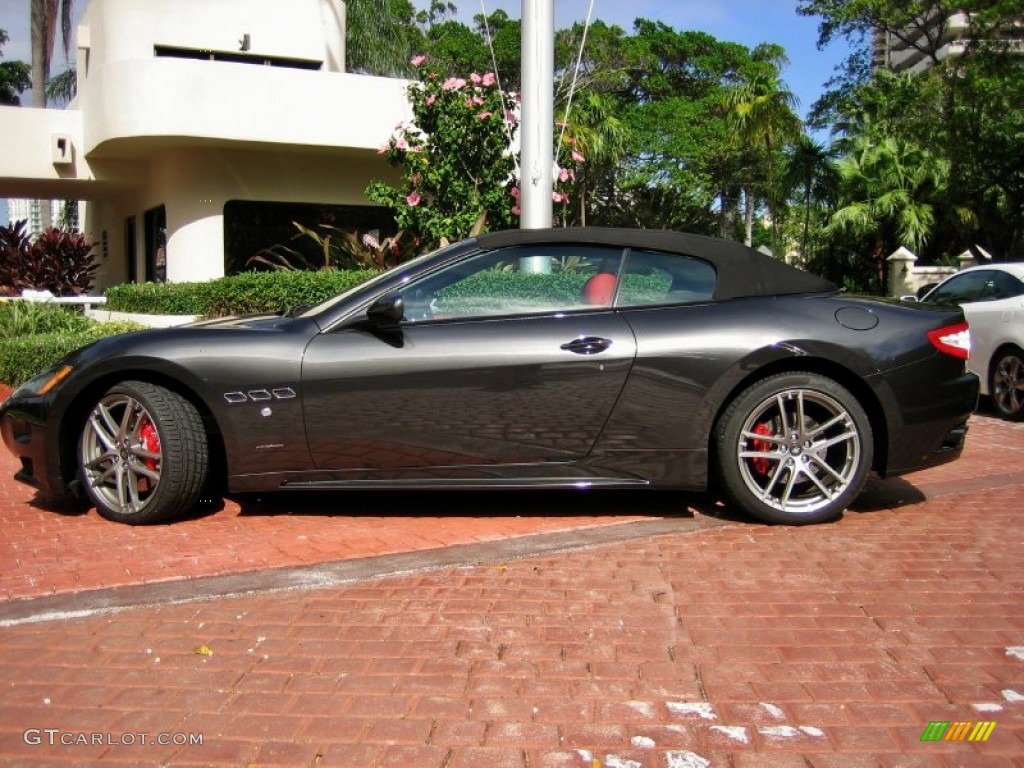 2012 GranTurismo Convertible GranCabrio Sport - Grigio Granito (Dark Grey) / Rosso Corallo photo #6