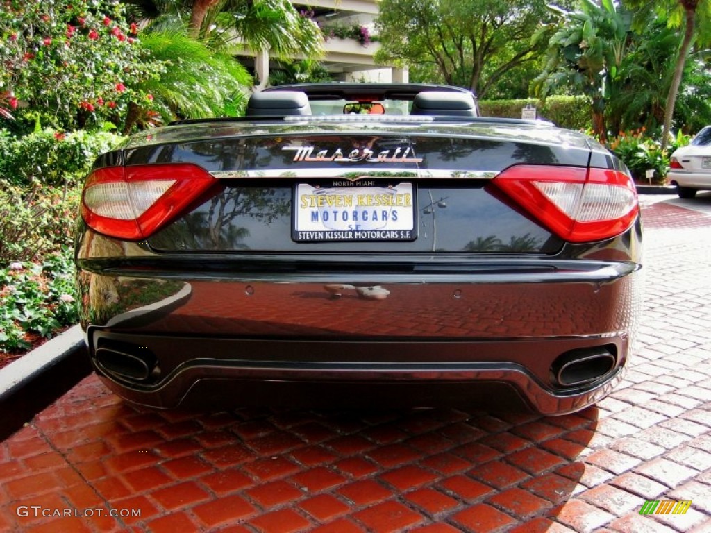 2012 GranTurismo Convertible GranCabrio Sport - Grigio Granito (Dark Grey) / Rosso Corallo photo #8