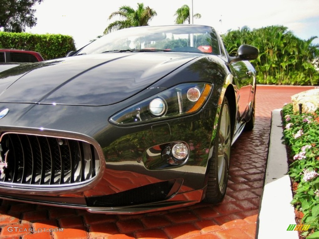 2012 GranTurismo Convertible GranCabrio Sport - Grigio Granito (Dark Grey) / Rosso Corallo photo #10