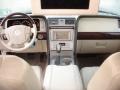 2003 Oxford White Lincoln Navigator Luxury 4x4  photo #12