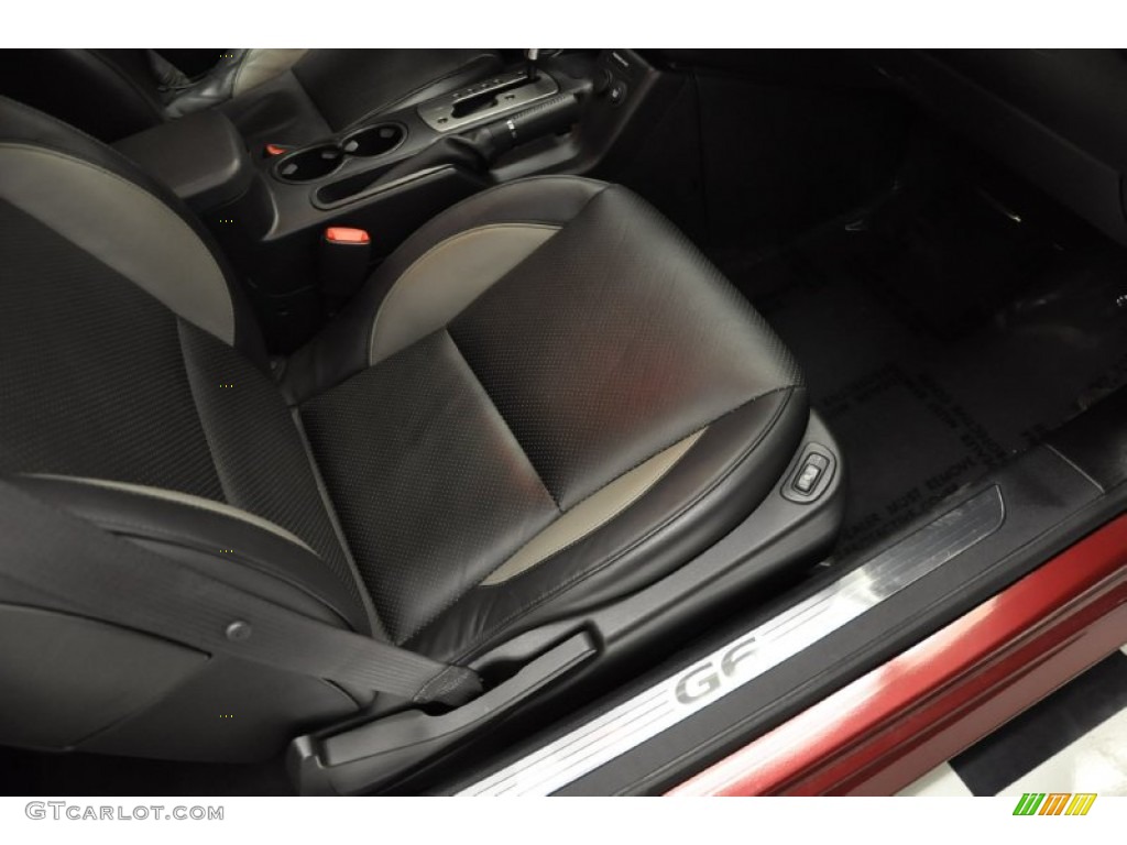 2009 G6 GXP Coupe - Performance Red Metallic / Ebony/Light Titanium photo #22