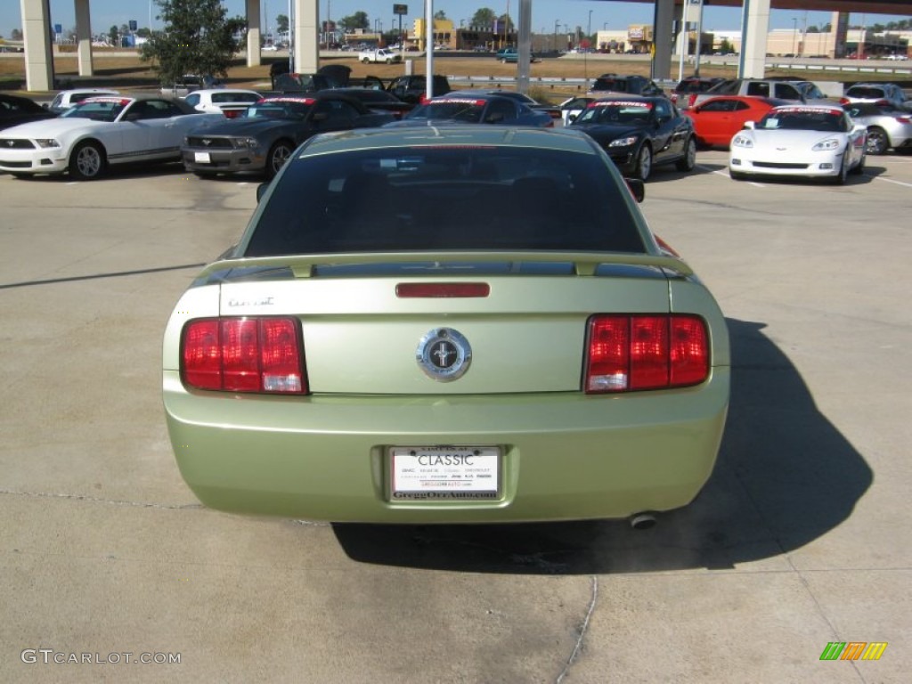 2005 Mustang V6 Deluxe Coupe - Legend Lime Metallic / Dark Charcoal photo #4
