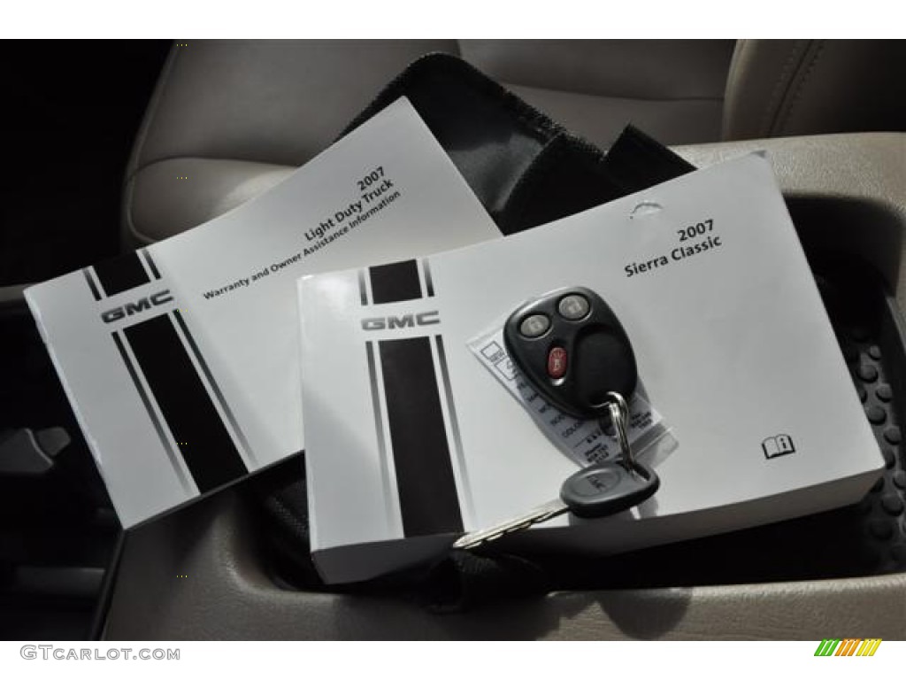 2007 GMC Sierra 1500 Classic SLT Crew Cab 4x4 Keys Photos