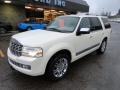 2008 White Suede Metallic Lincoln Navigator Luxury 4x4  photo #8