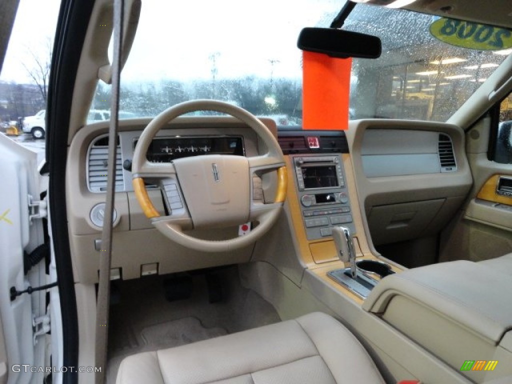 2008 Navigator Luxury 4x4 - White Suede Metallic / Camel/Sand Piping photo #14