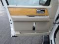 White Suede Metallic - Navigator Luxury 4x4 Photo No. 15