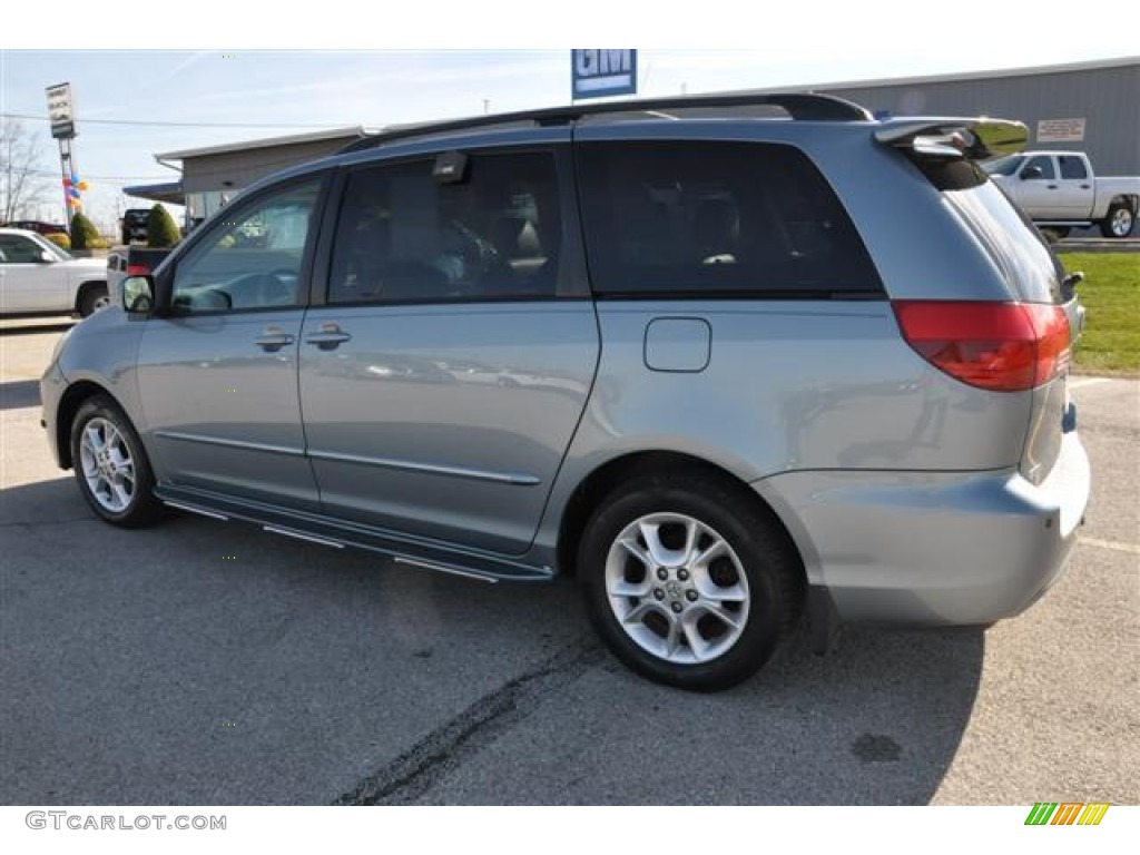 2004 Sienna XLE Limited - Blue Mirage Metallic / Stone Gray photo #3