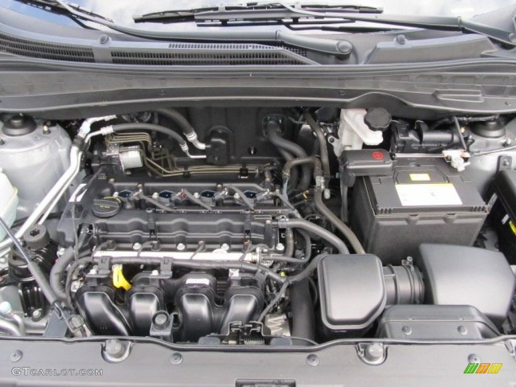 2011 Hyundai Tucson GL Engine Photos