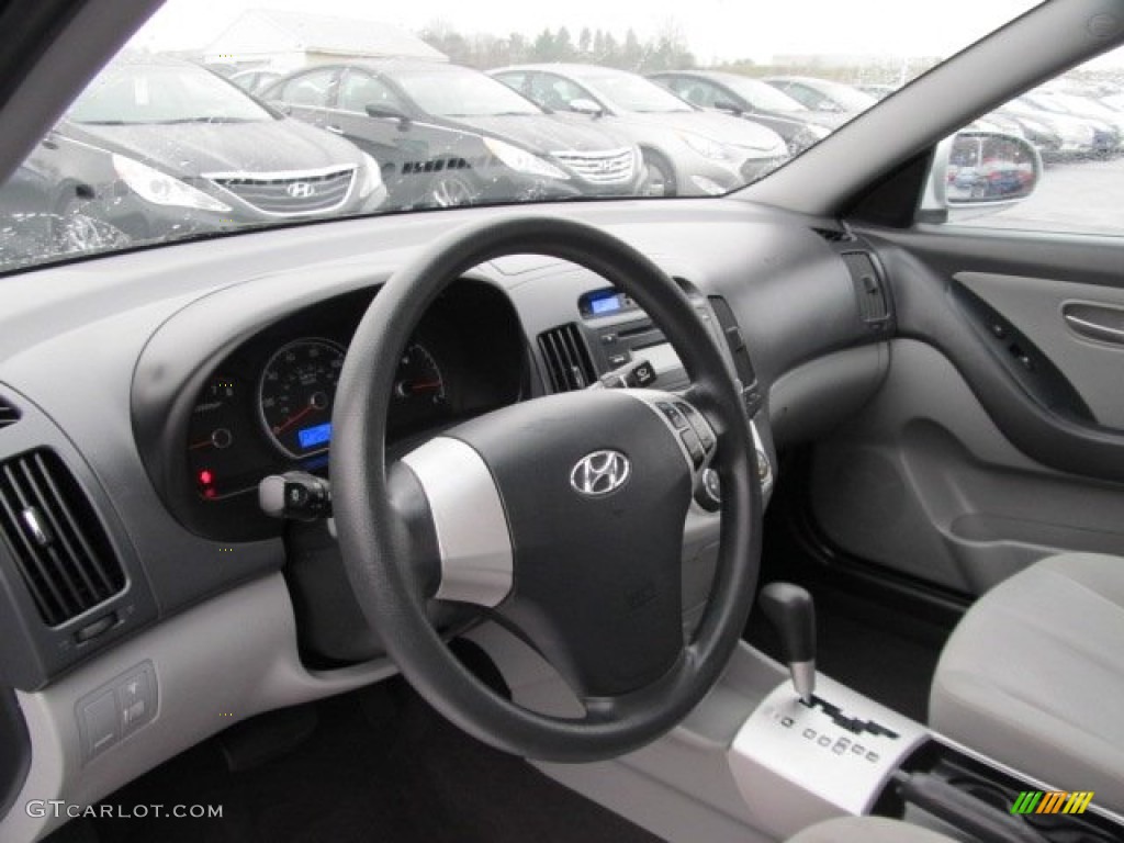 2009 Elantra GLS Sedan - Quicksilver / Gray photo #13