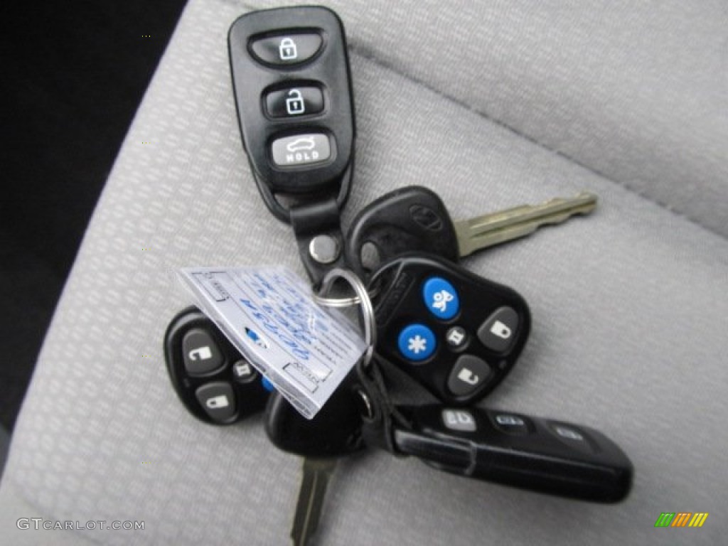 2009 Elantra GLS Sedan - Quicksilver / Gray photo #22
