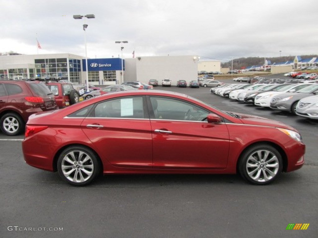2011 Sonata SE 2.0T - Venetian Red / Black photo #2