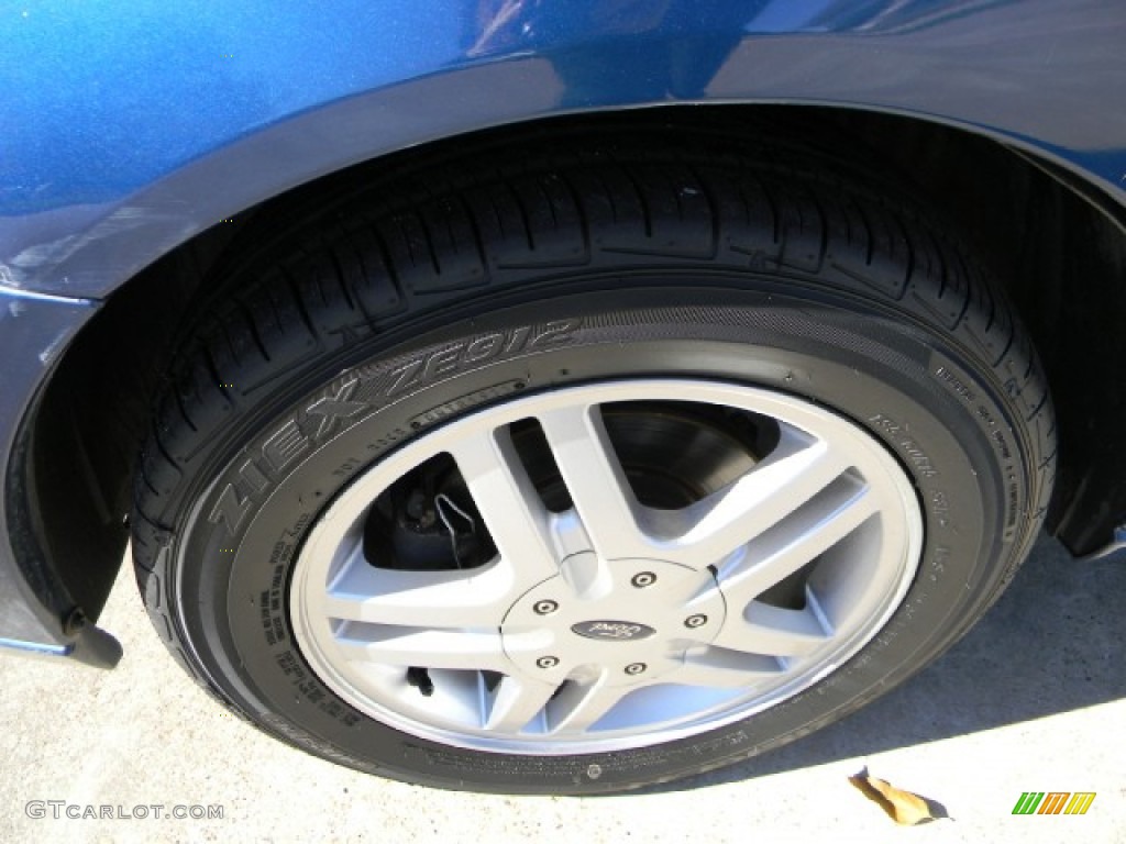 2000 Ford Focus SE Wagon Wheel Photos