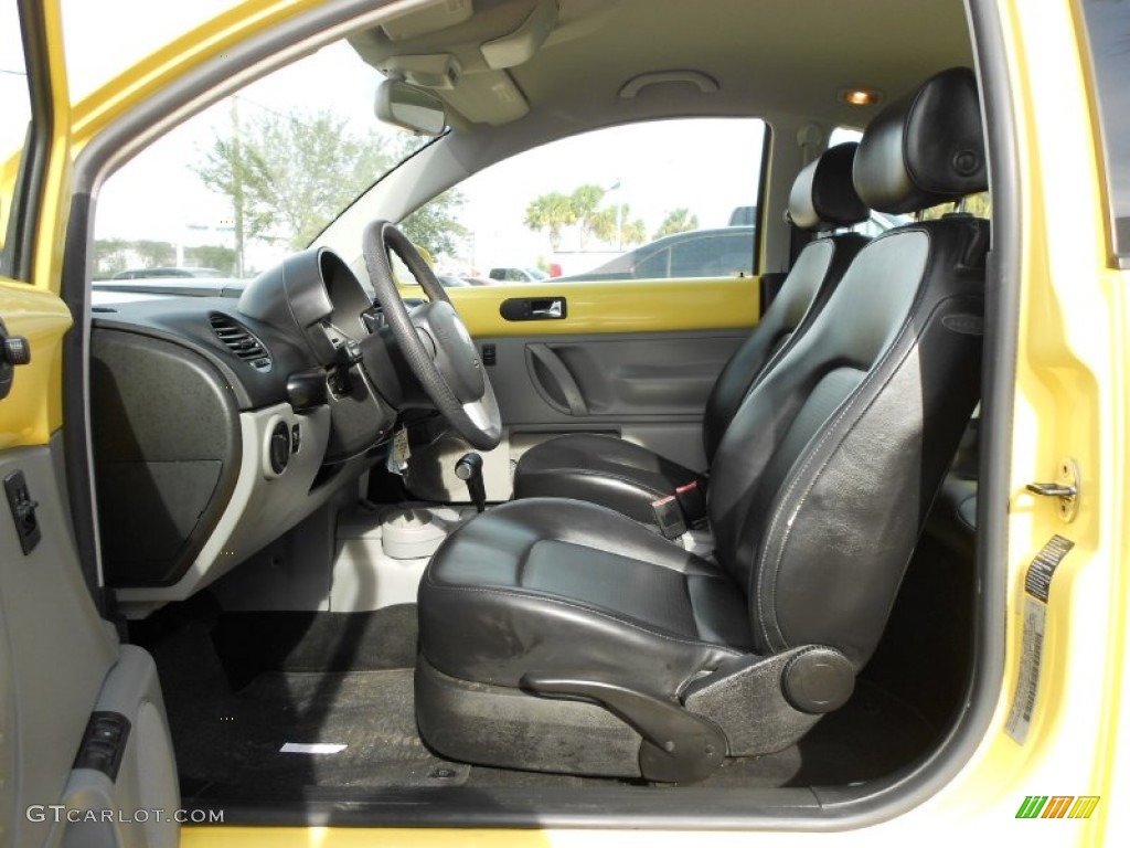 Black Interior 2005 Volkswagen New Beetle GL Coupe Photo #57692480
