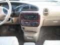 2000 Champagne Pearl Chrysler Town & Country LXi  photo #17