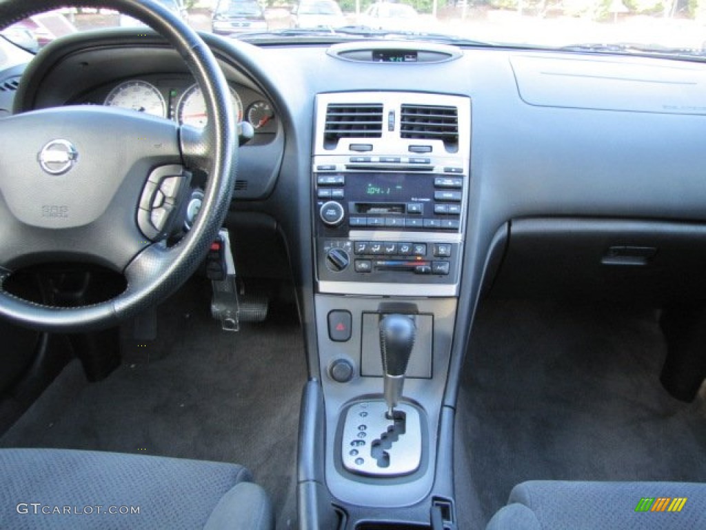 2003 Maxima SE - Majestic Blue / Black photo #12
