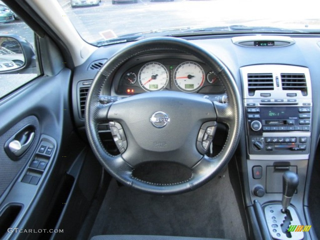 2003 Maxima SE - Majestic Blue / Black photo #13