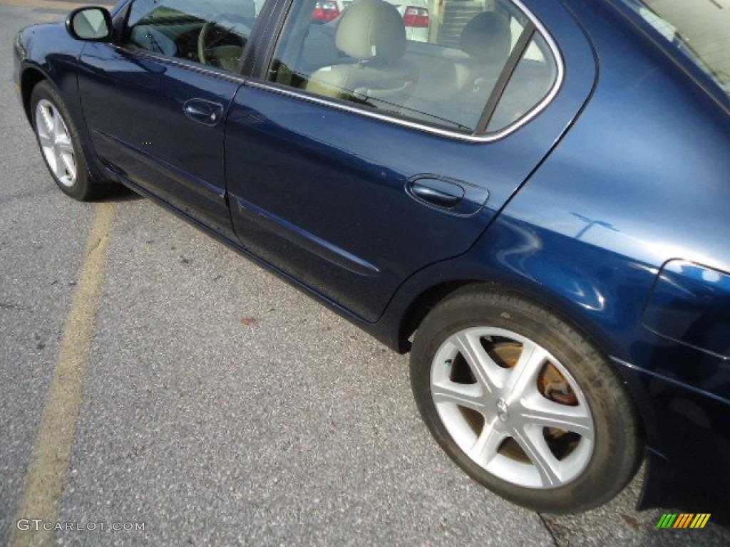 2002 I 35 - Midnight Blue Metallic / Beige photo #38