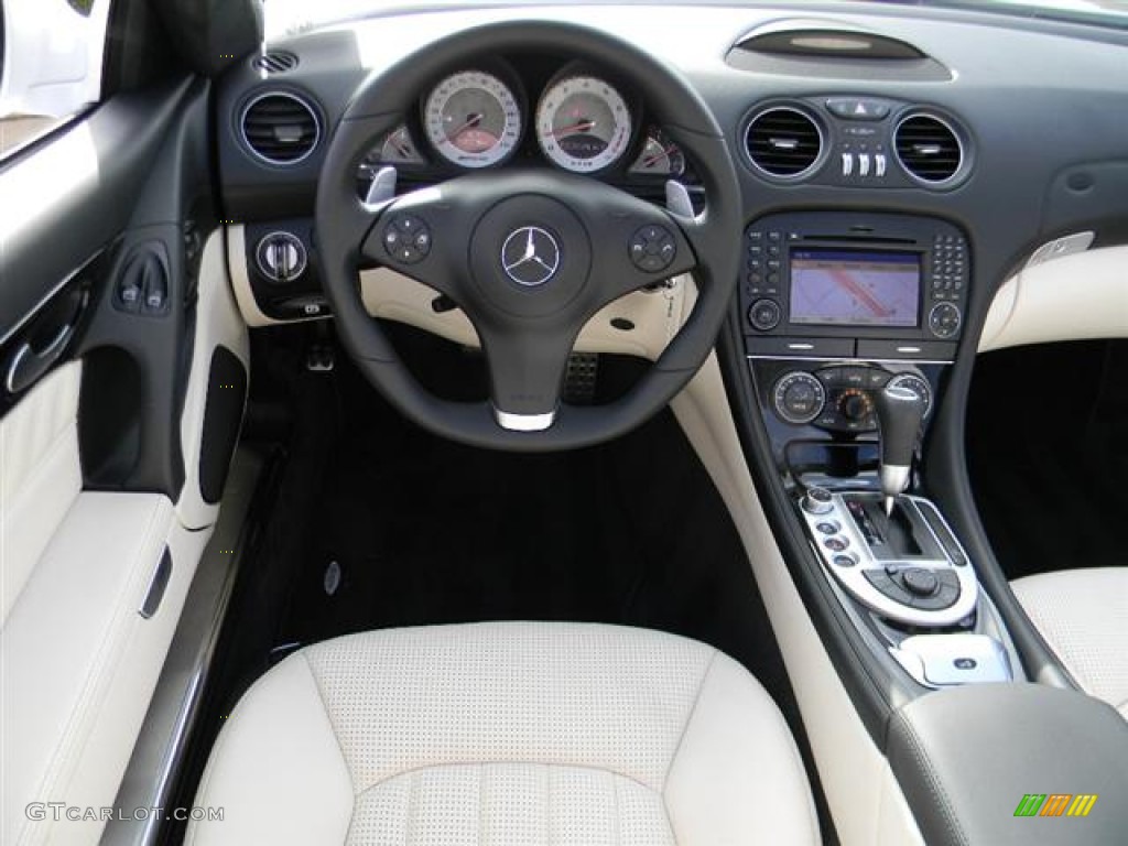 2011 Mercedes-Benz SL 63 AMG Roadster Black Steering Wheel Photo #57704720