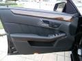 Black - E 350 Sedan Photo No. 15
