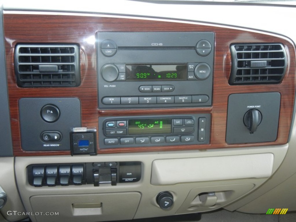 2006 Ford F350 Super Duty Lariat Crew Cab Dually Controls Photo #57711326