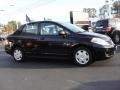 Super Black - Versa 1.8 S Sedan Photo No. 3