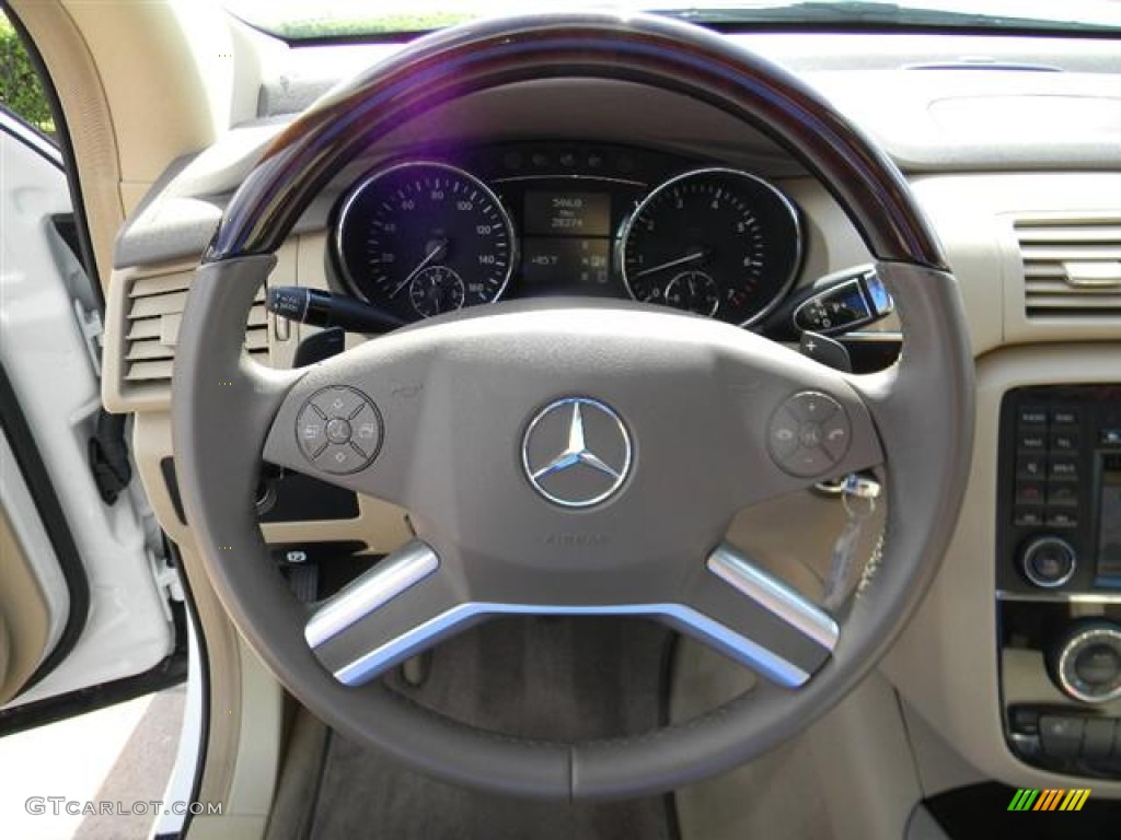 2010 Mercedes-Benz R 350 4Matic Cashmere Steering Wheel Photo #57713087