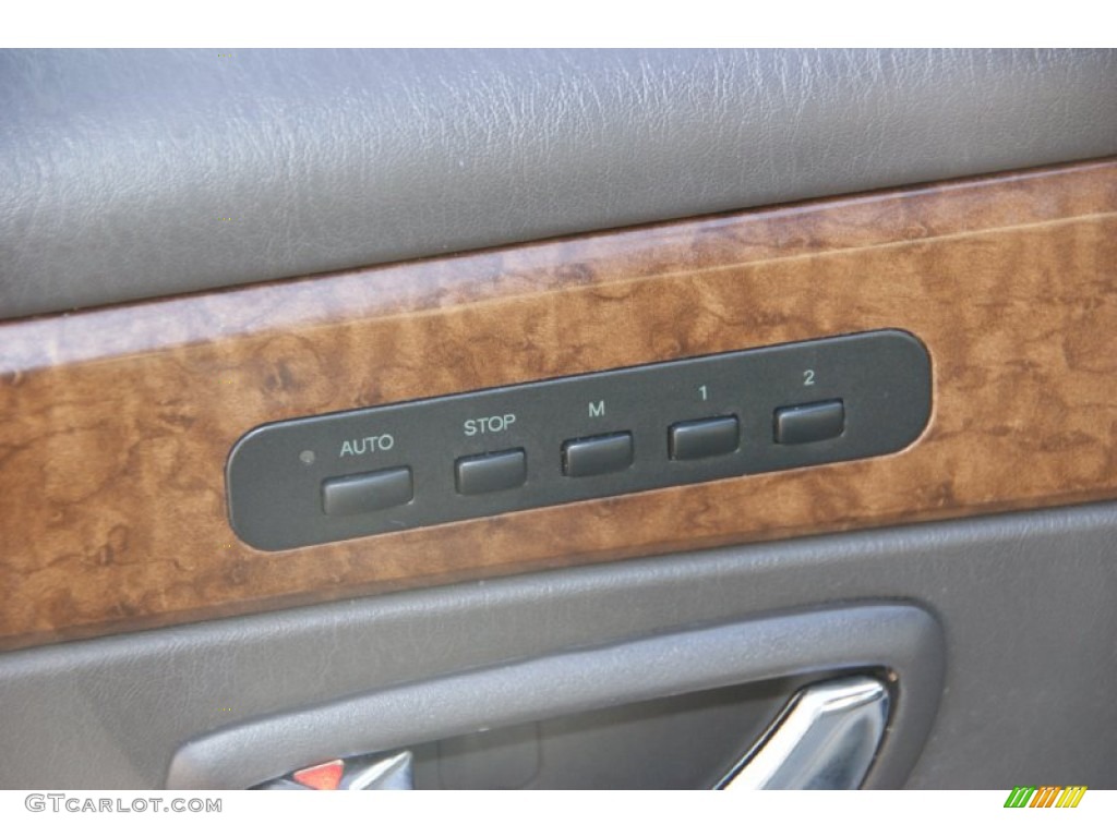 2005 XG350 L - Celadon Green / Beige photo #11