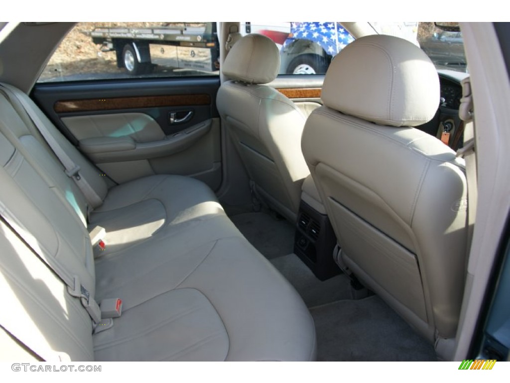 2005 XG350 L - Celadon Green / Beige photo #13