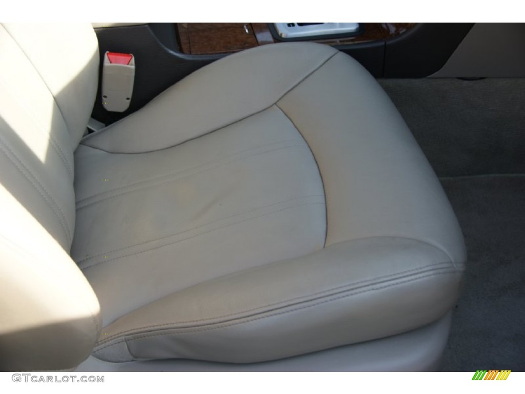 2005 XG350 L - Celadon Green / Beige photo #18