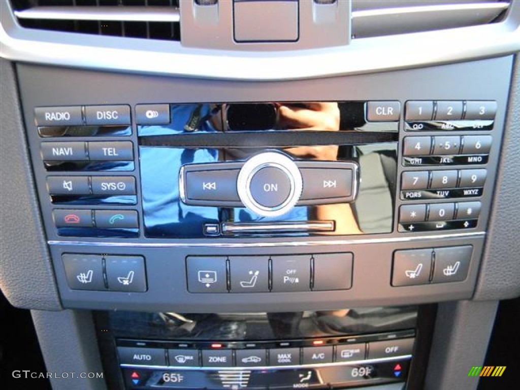 2010 Mercedes-Benz E 63 AMG Sedan Controls Photo #57713324