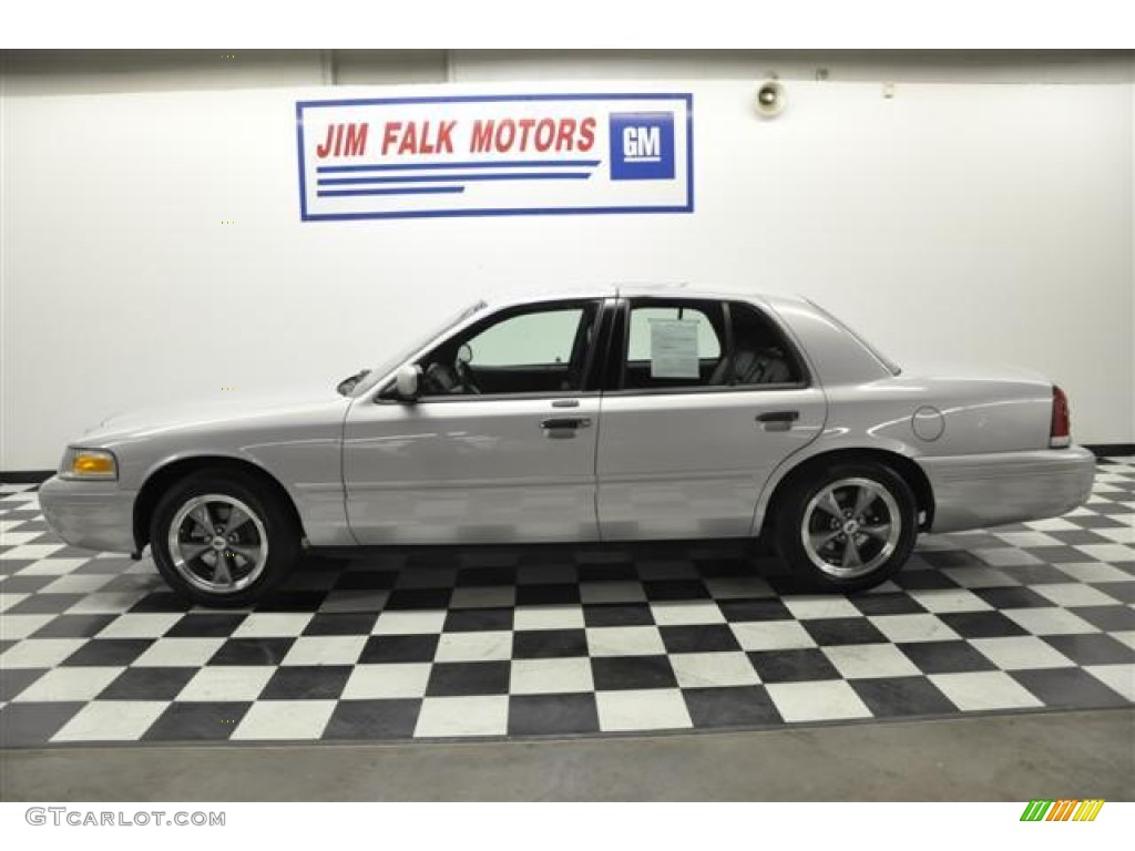 2003 Crown Victoria LX - Silver Frost Metallic / Dark Charcoal photo #2