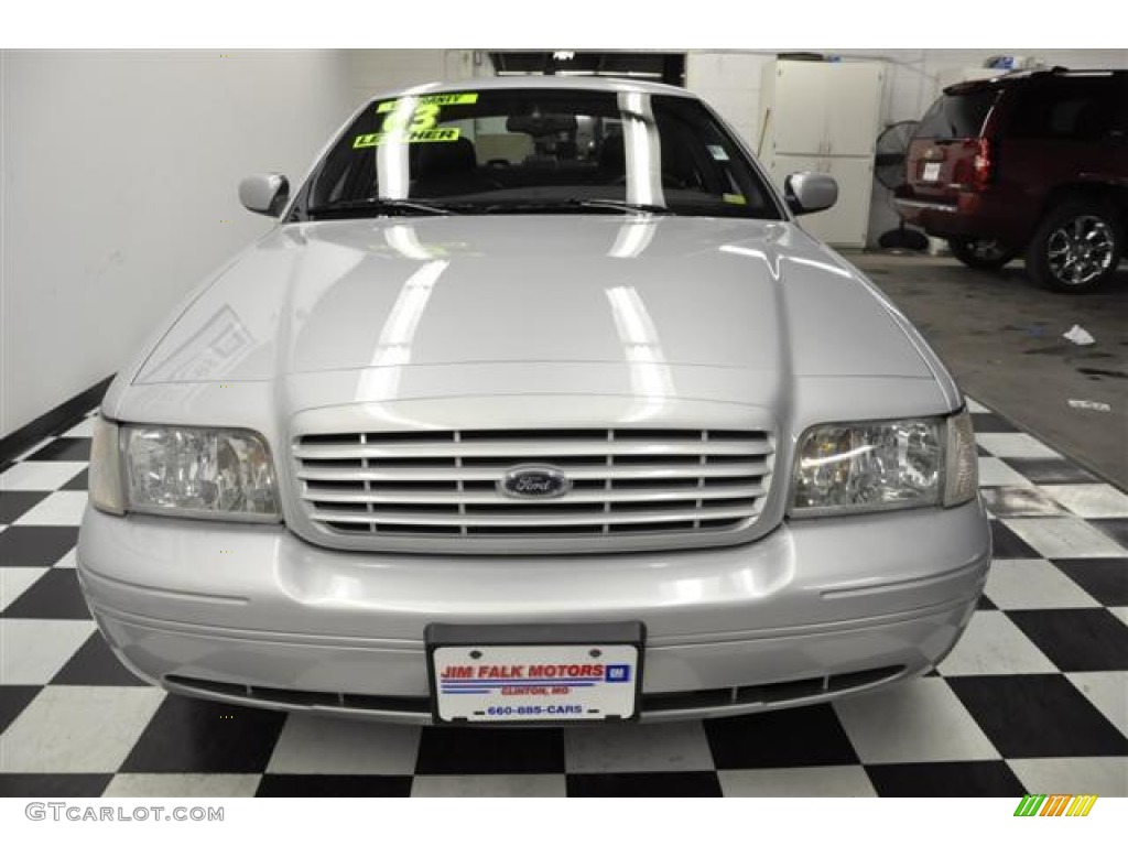 2003 Crown Victoria LX - Silver Frost Metallic / Dark Charcoal photo #3