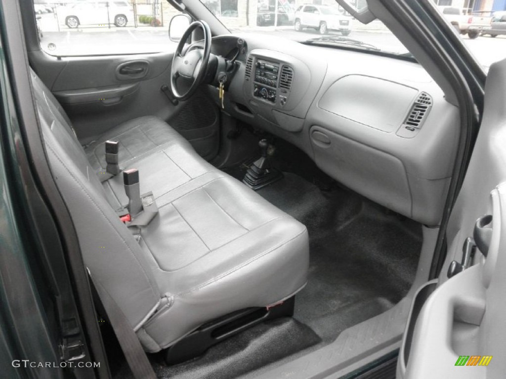 2002 F150 XL Regular Cab 4x4 - Dark Highland Green Metallic / Medium Graphite photo #15