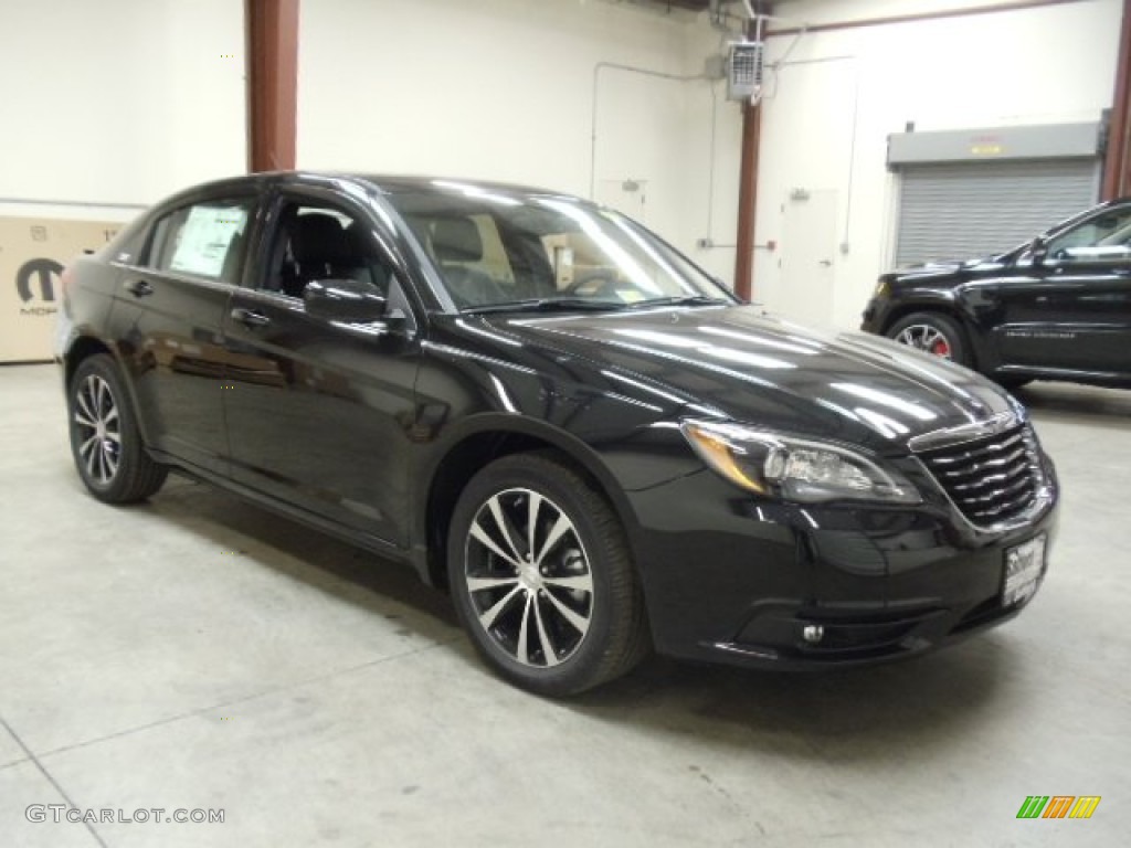 2012 200 S Sedan - Black / Black photo #7