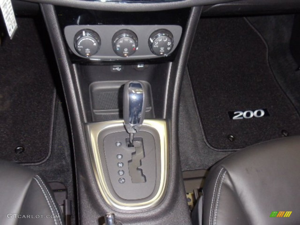 2012 200 S Sedan - Black / Black photo #11