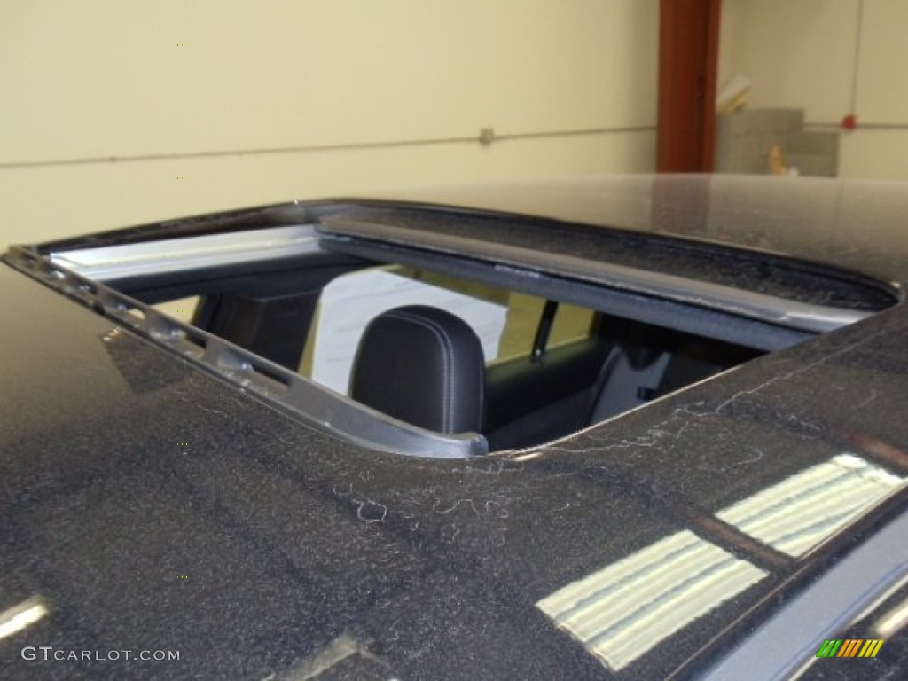 2012 200 S Sedan - Black / Black photo #13