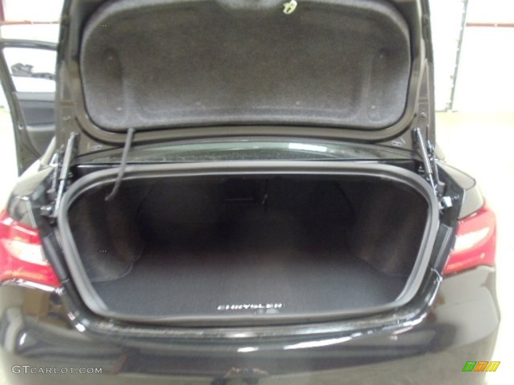 2012 200 S Sedan - Black / Black photo #21