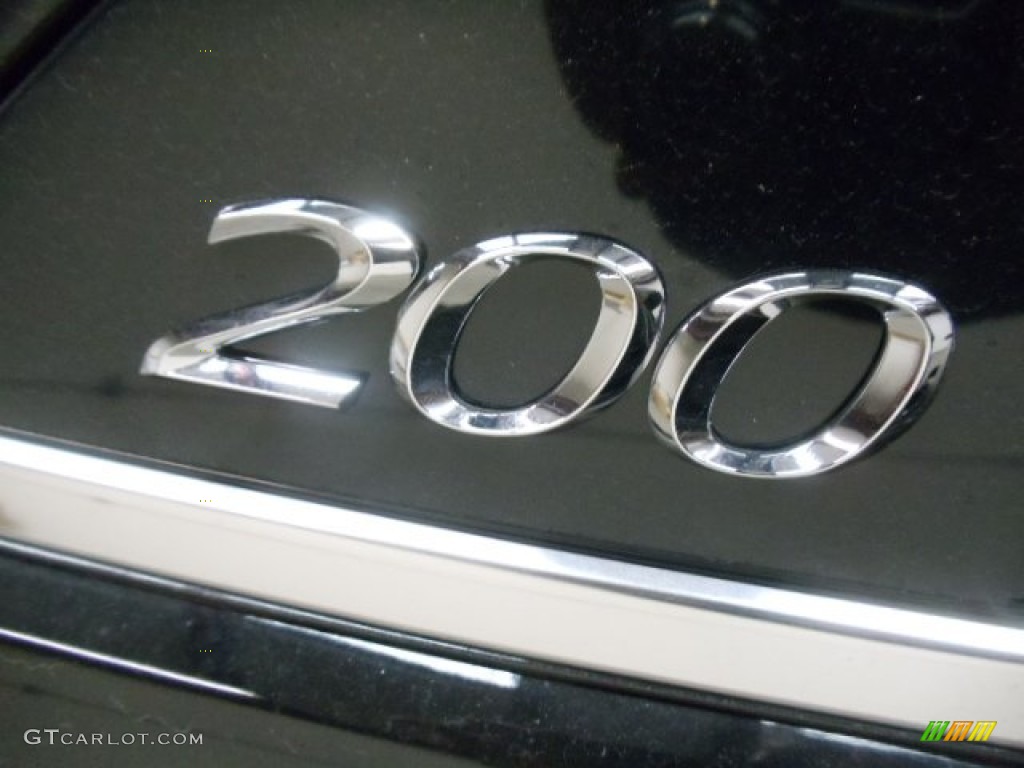 2012 200 S Sedan - Black / Black photo #24