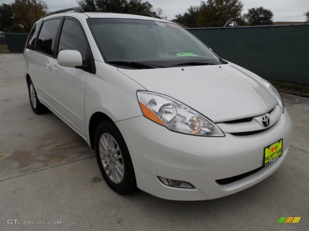 2010 Sienna XLE - Super White / Stone photo #1